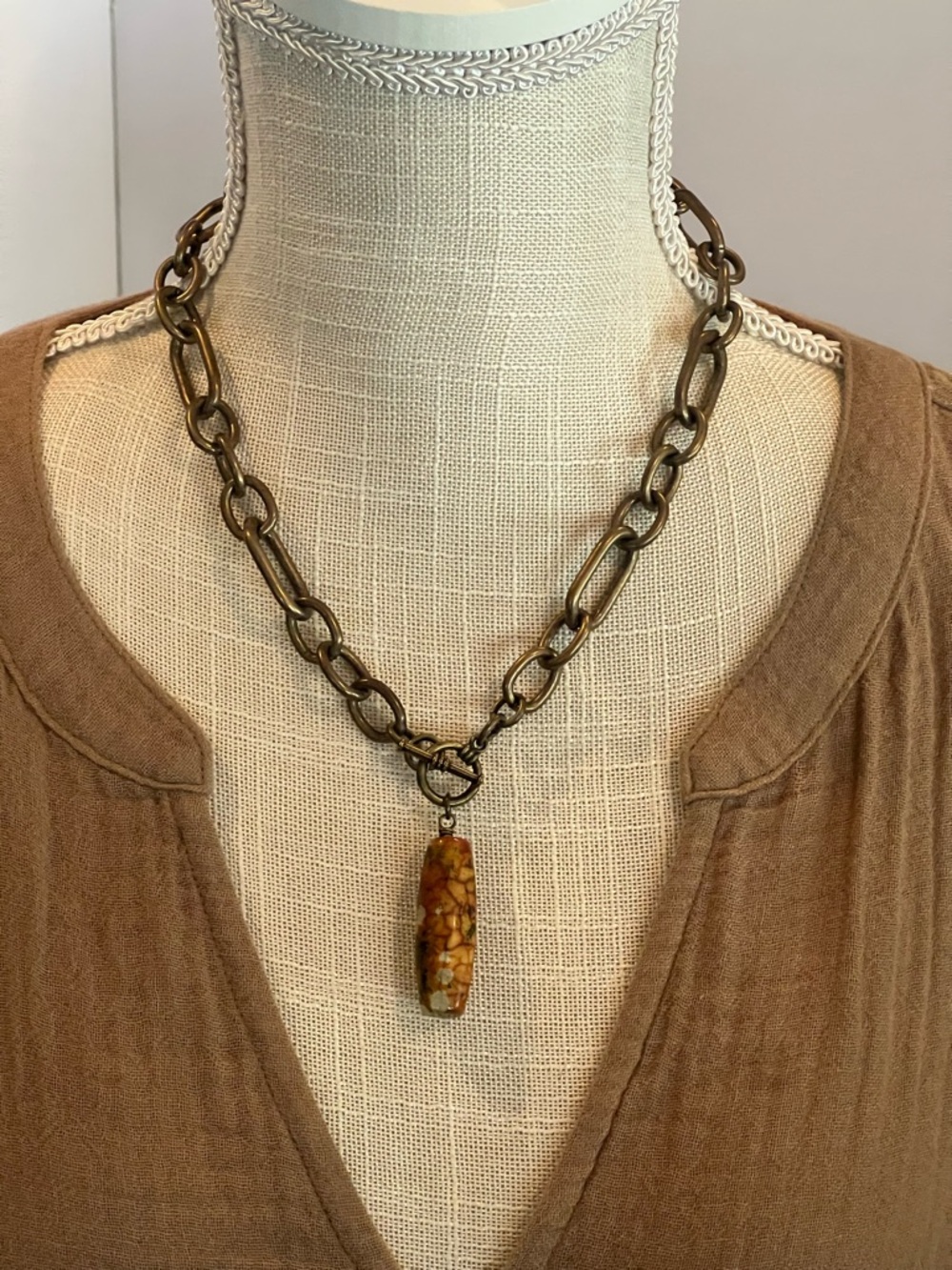 Chunky Antique Brass Chain Necklace with Dragon Vein Agate Pendant
